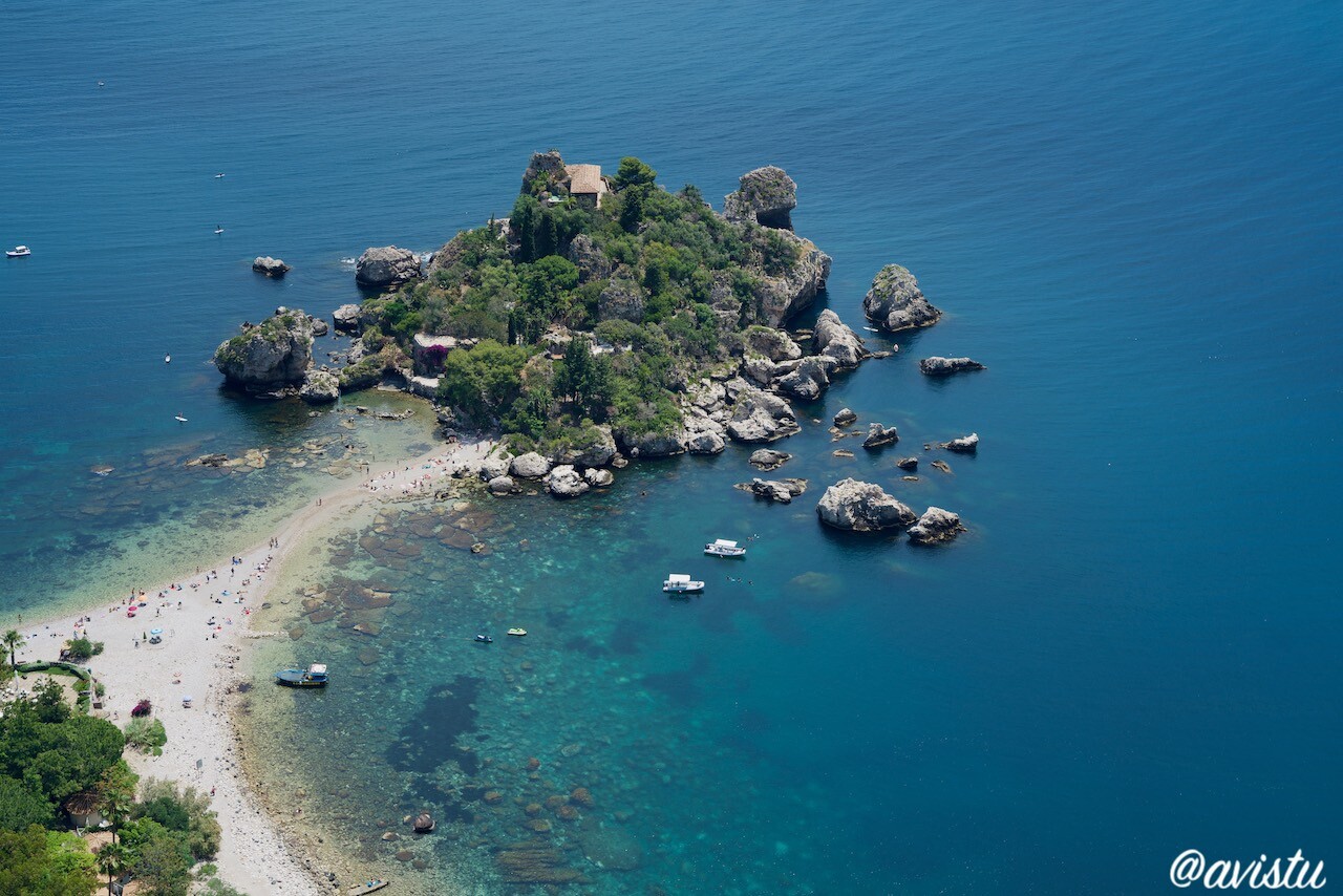 Isola Bella en Taormina, Sicilia [(c) Foto: @avistu]