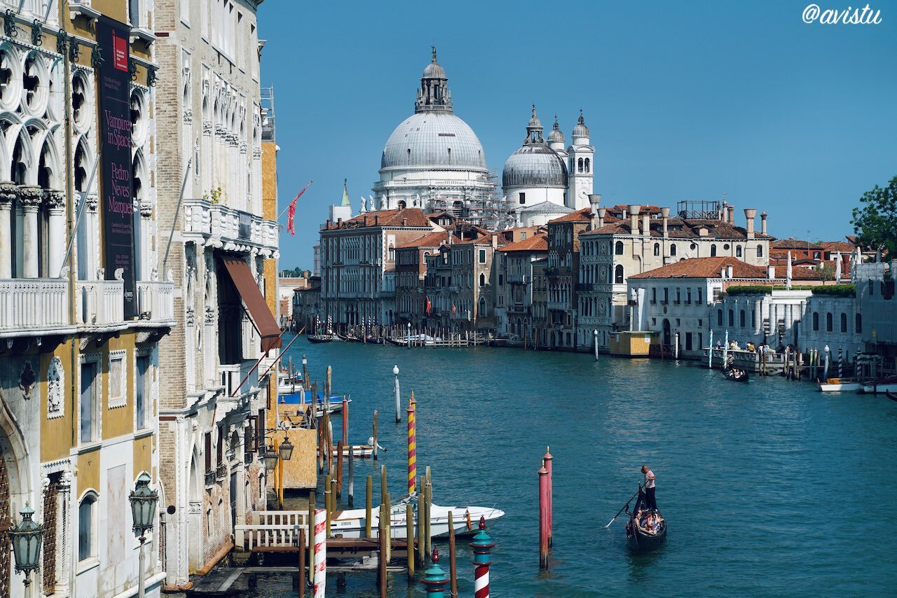 La Basílica de Santa María de la Salud y el Gran Canal de Venecia [(c)Foto: @avistu]
