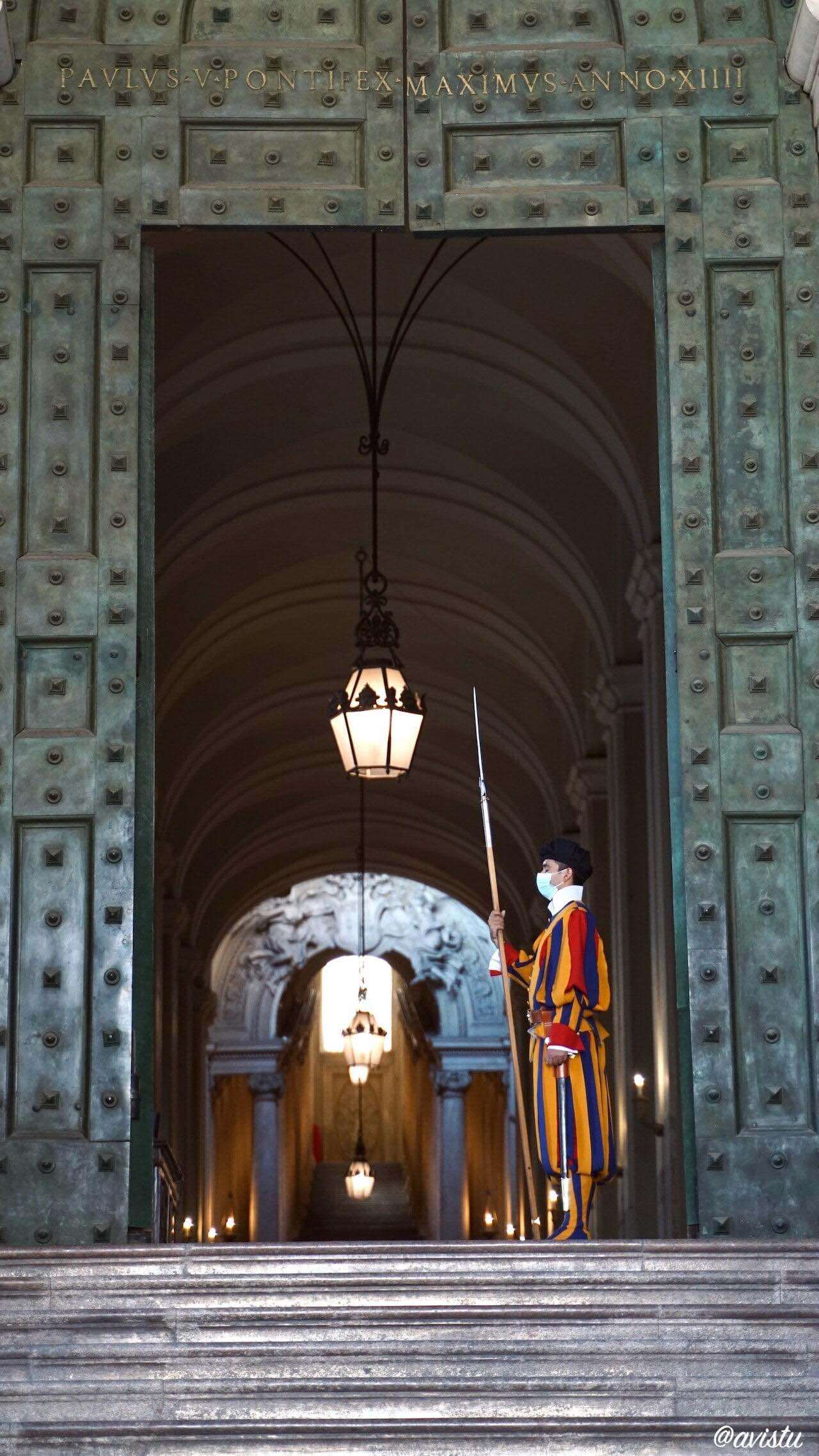 La Guardia Suiza del Vaticano [(c) Foto: @avistu]