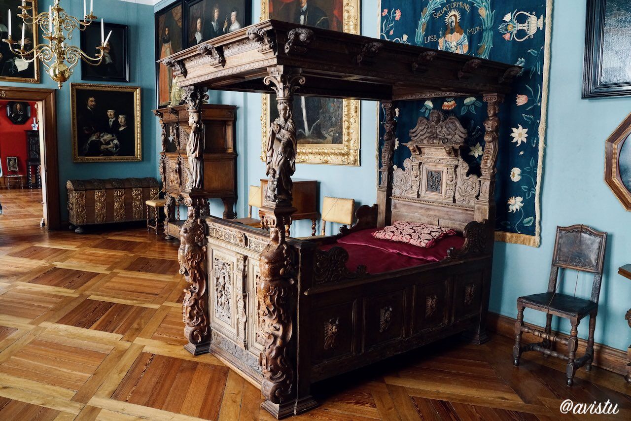 Muebles y decoración en una de las salas del Castillo de Frederiksborg [(c)Foto: @avistu]