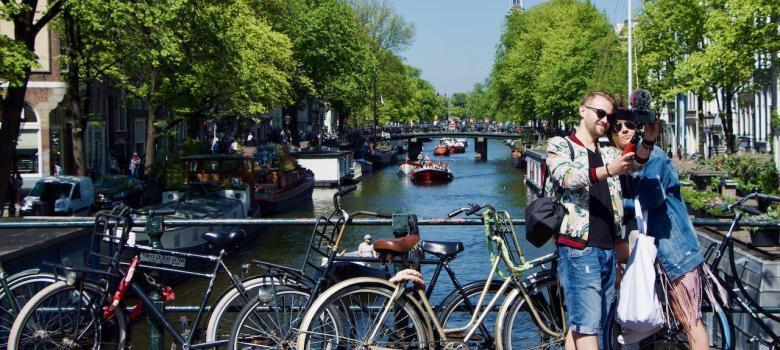 Un selfie en los canales de Amsterdam [(c)Foto: @avistu]