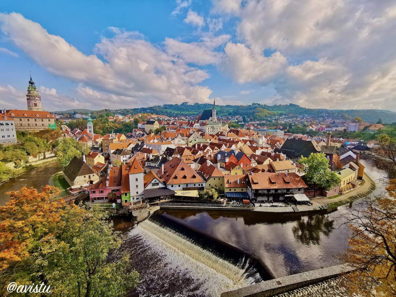 Vista panorámica de Český Krumlov [(c)Foto: @avistu]