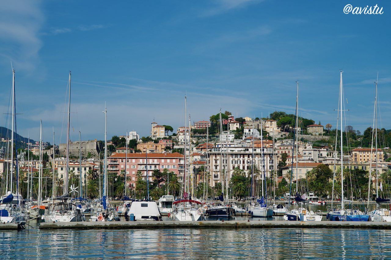 La Spezia es la capital de la provincia a la que pertenece Cinque Terre [(c)Foto: @avistu}