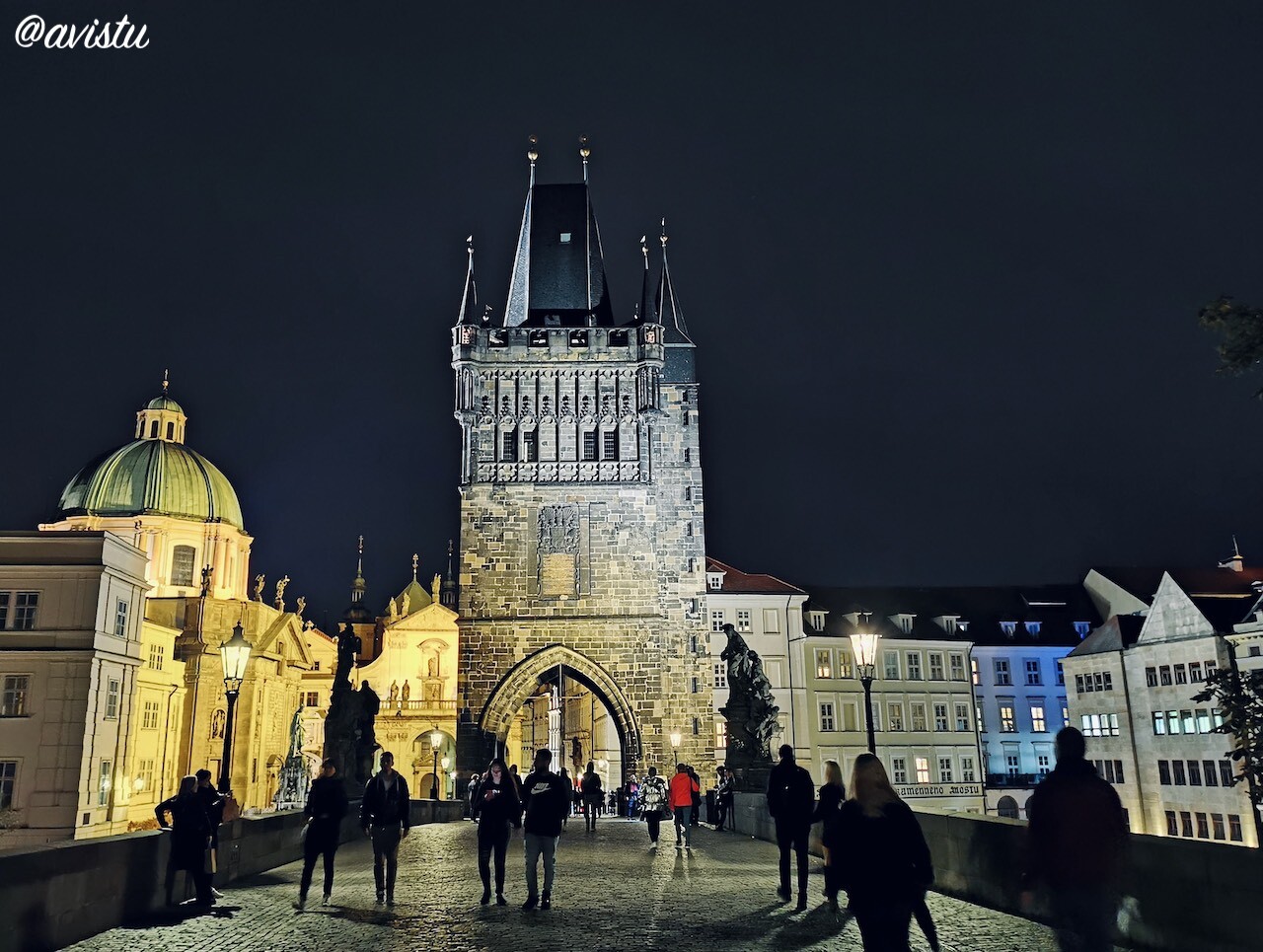 La Torre del Puente de la Ciudad Vieja desde el Puente de Carlos, Praga [(c)Foto: @avistu]