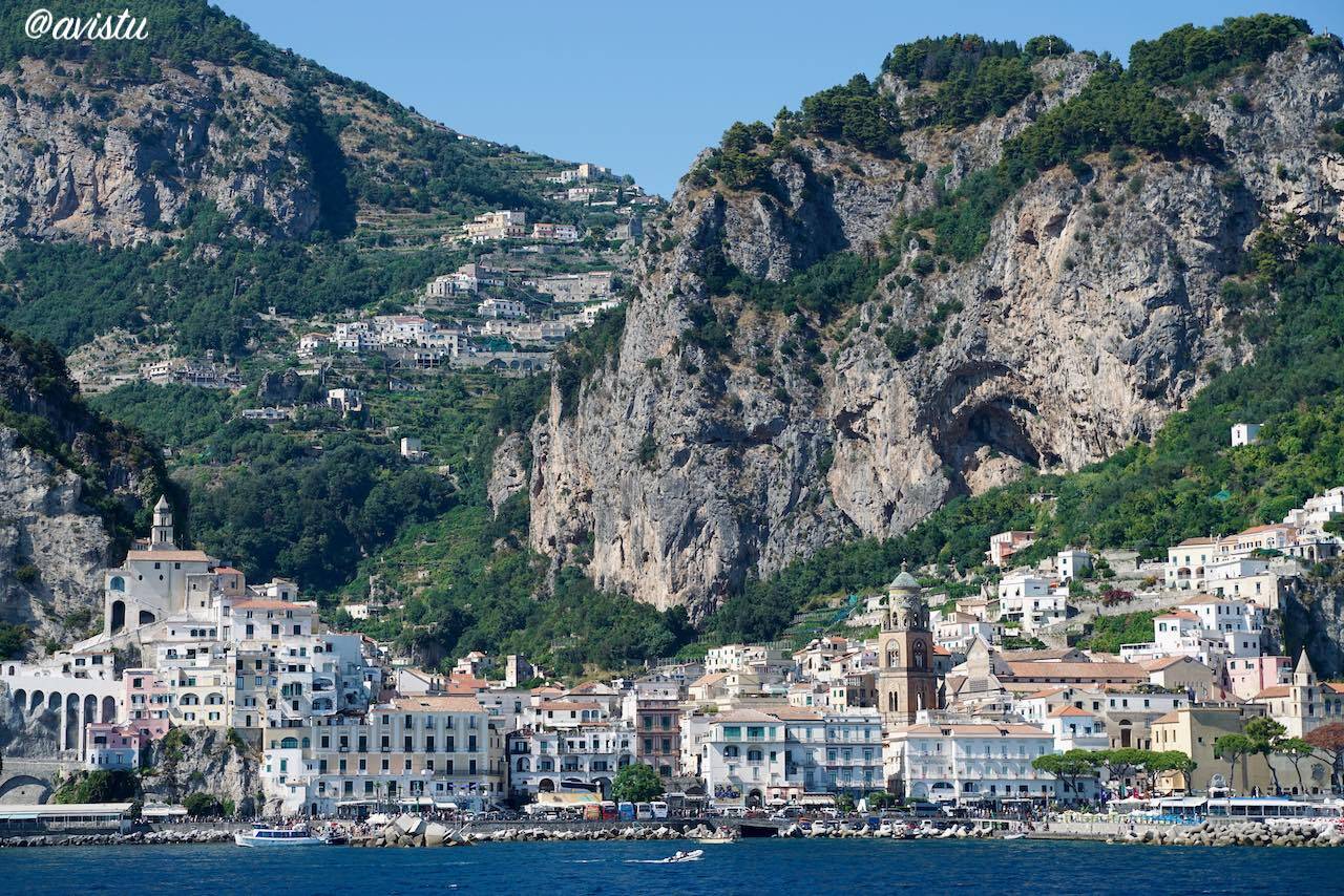 Panorámica de Amalfi, Costa Amalfitana, Italia [(c)Foto: @avistu]
