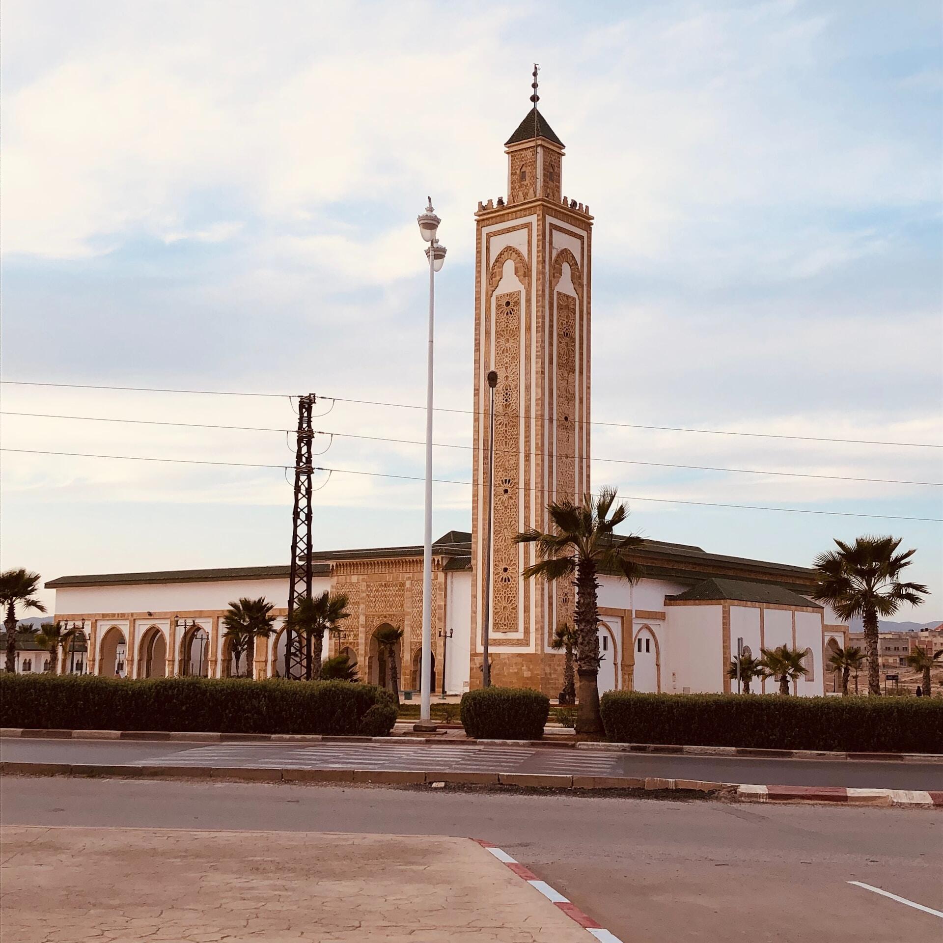 como ir del aeropuerto de nador al centro