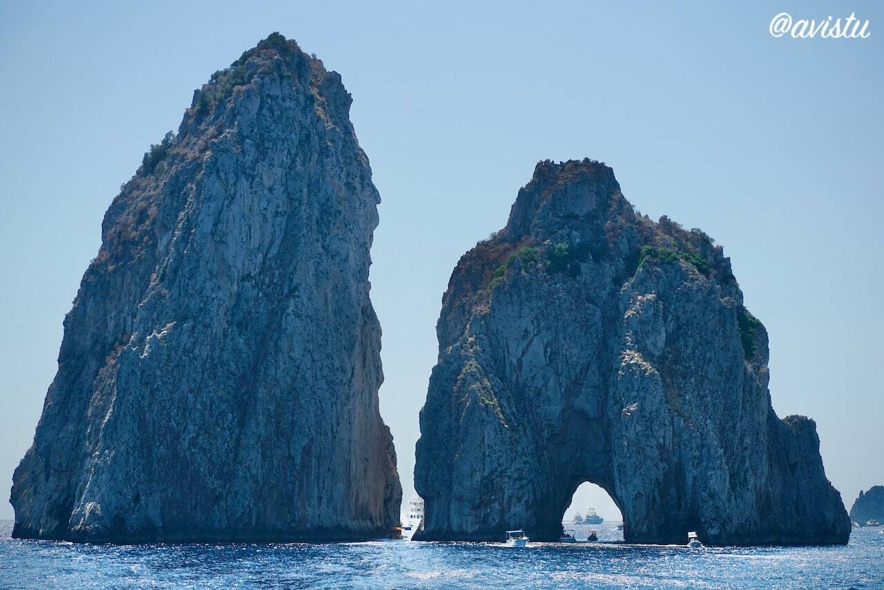 Los Farallones desde el mar, Isla de Capri [(c)Foto: avistu]