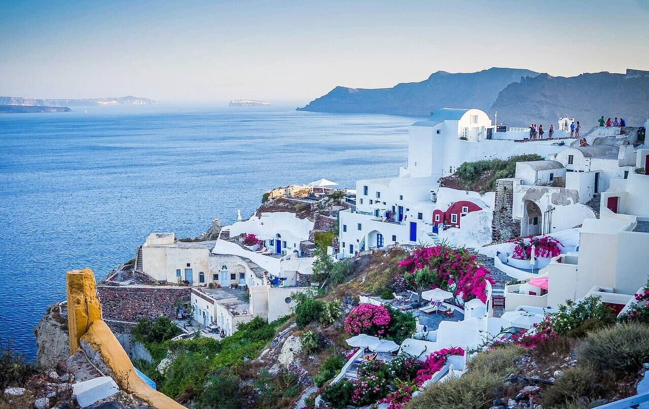 como ir del aeropuerto de santorini al centro
