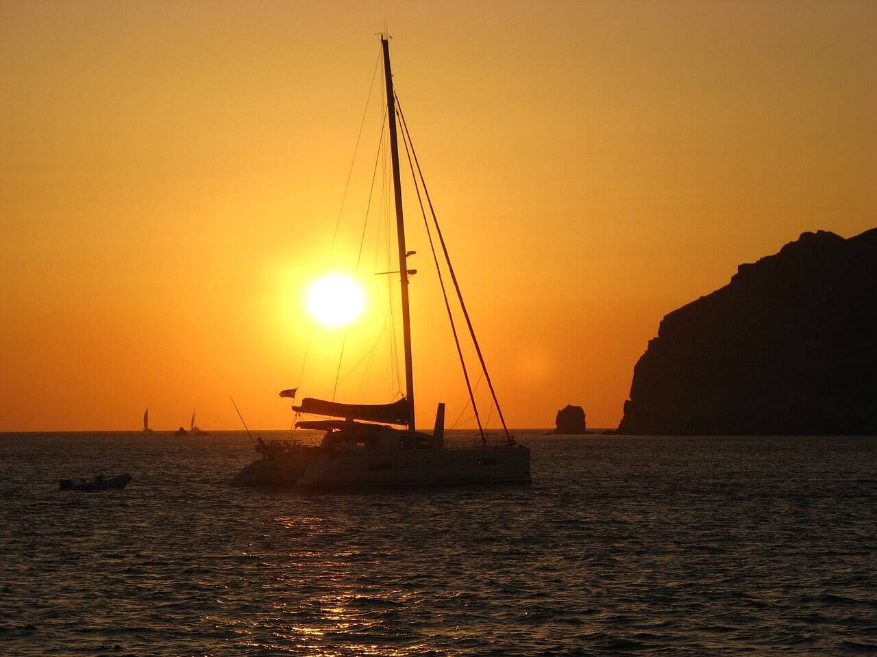 excursiones en barco en Santorini