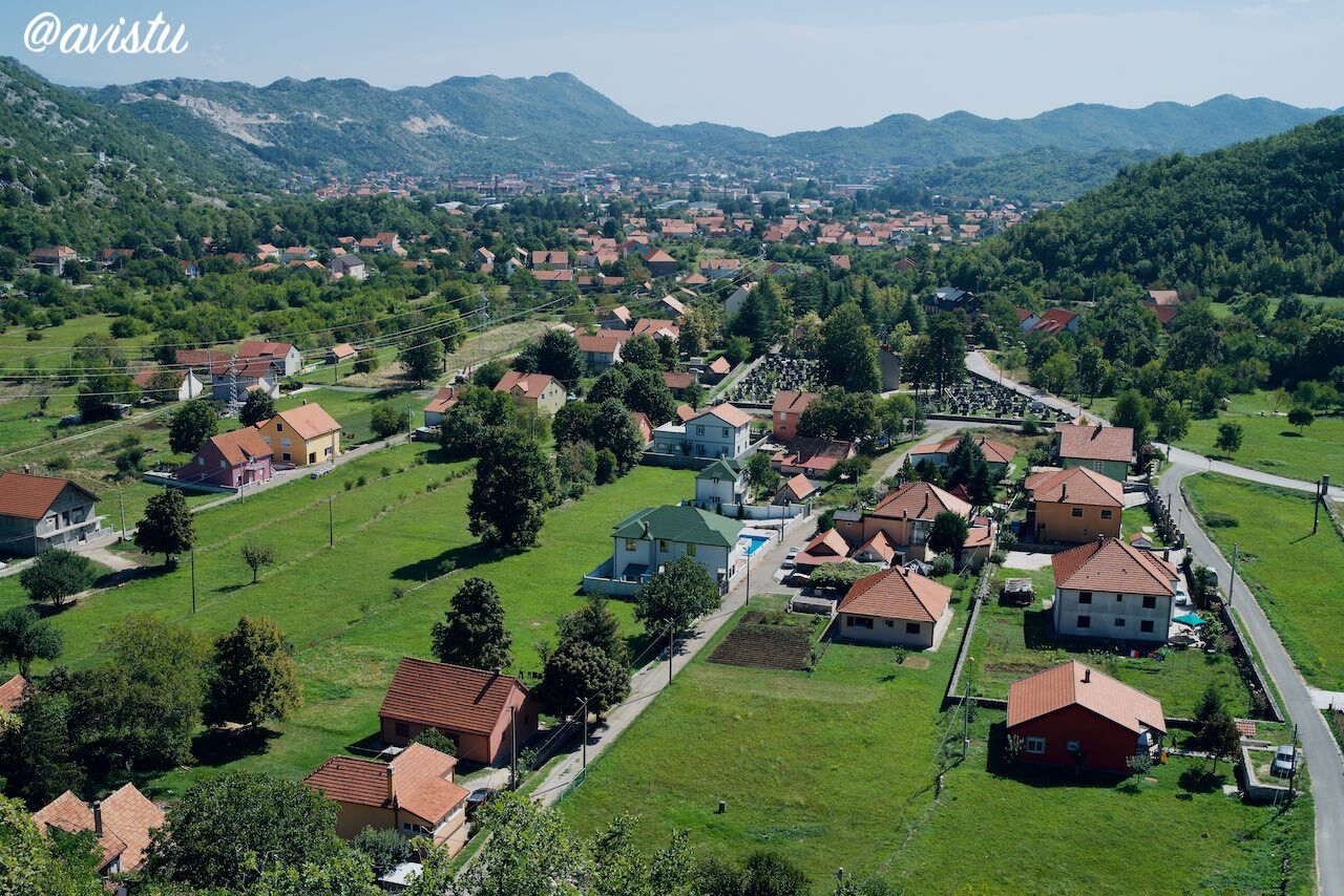 Panorámica de las afueras de Cetinje, Montenegro [(c)Foto: @avistu]