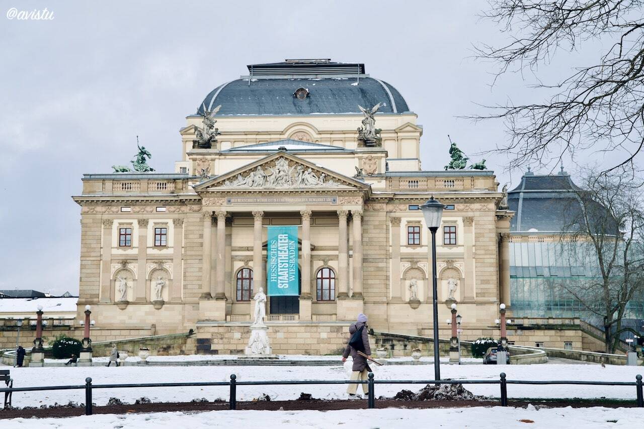 La Ópera Estatal de Hesse en Wiesbaden, Alemania [(c)Foto: @avistu]