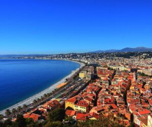 vista de Niza y su costa