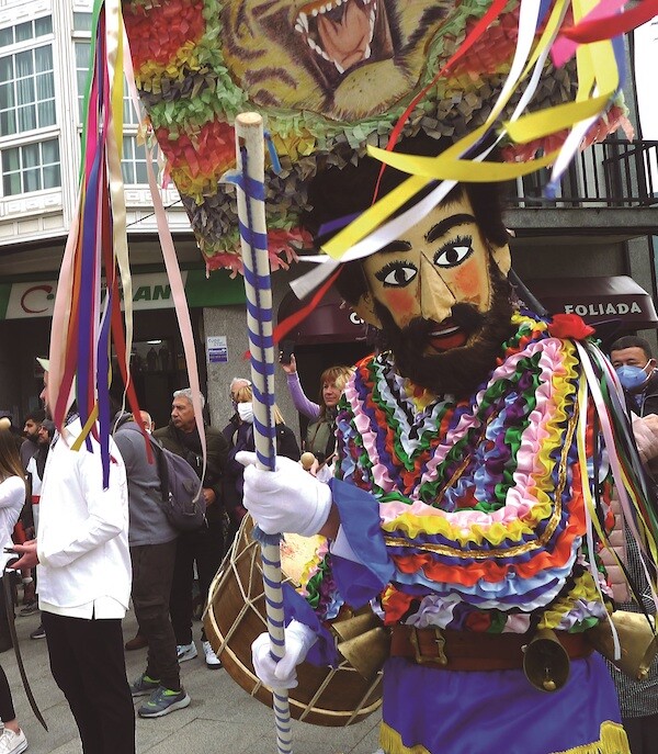 Boteiro del Entroido (Carnaval) de Vilariño de Conso, Galicia [Foto: Periódico O Sil]