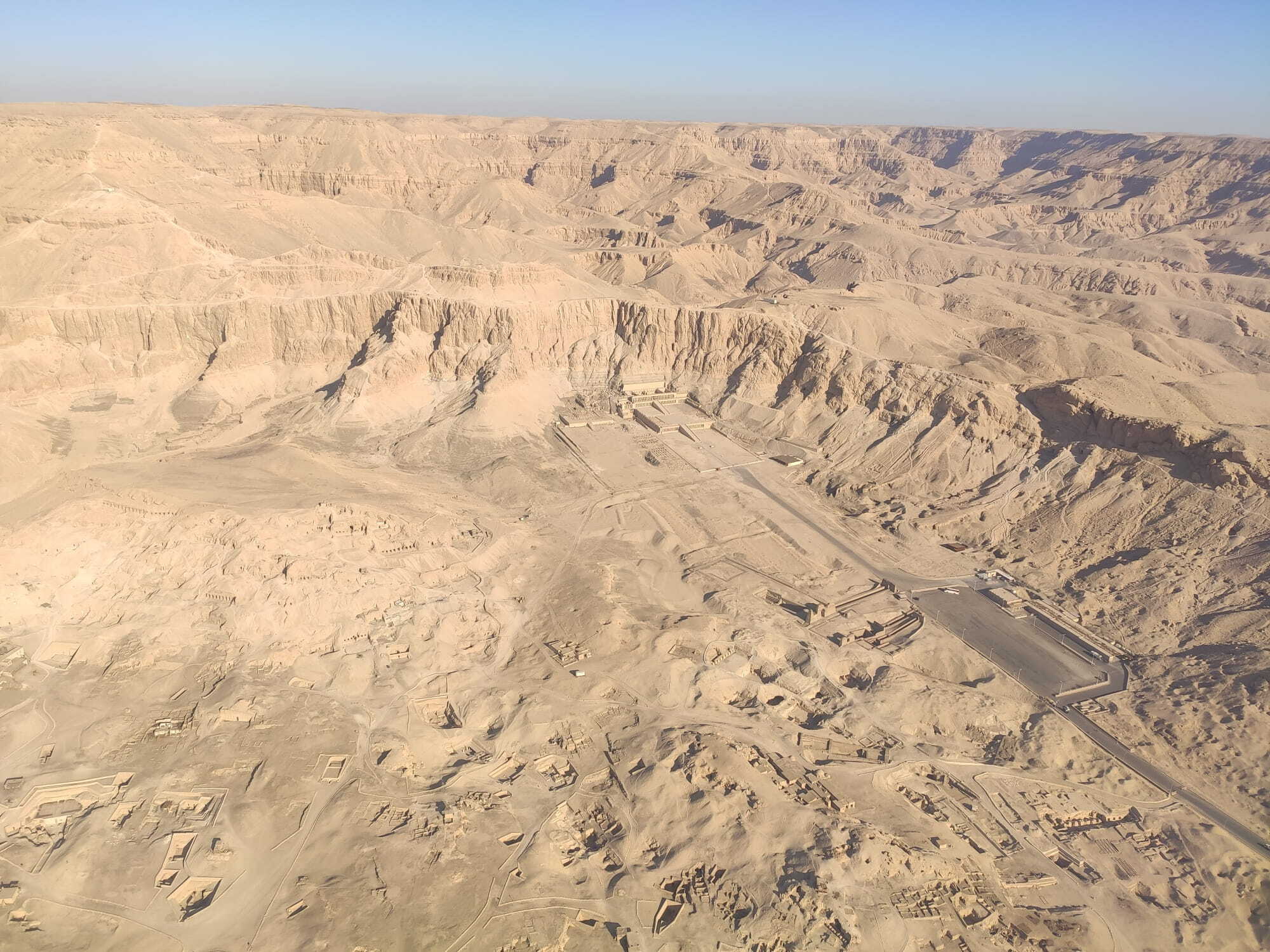 templos en el desierto que ver en Lúxor