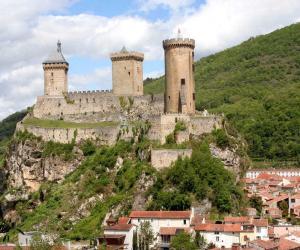 Pueblo y Castillo de Foix