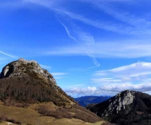Vistas al castillo de Montségu