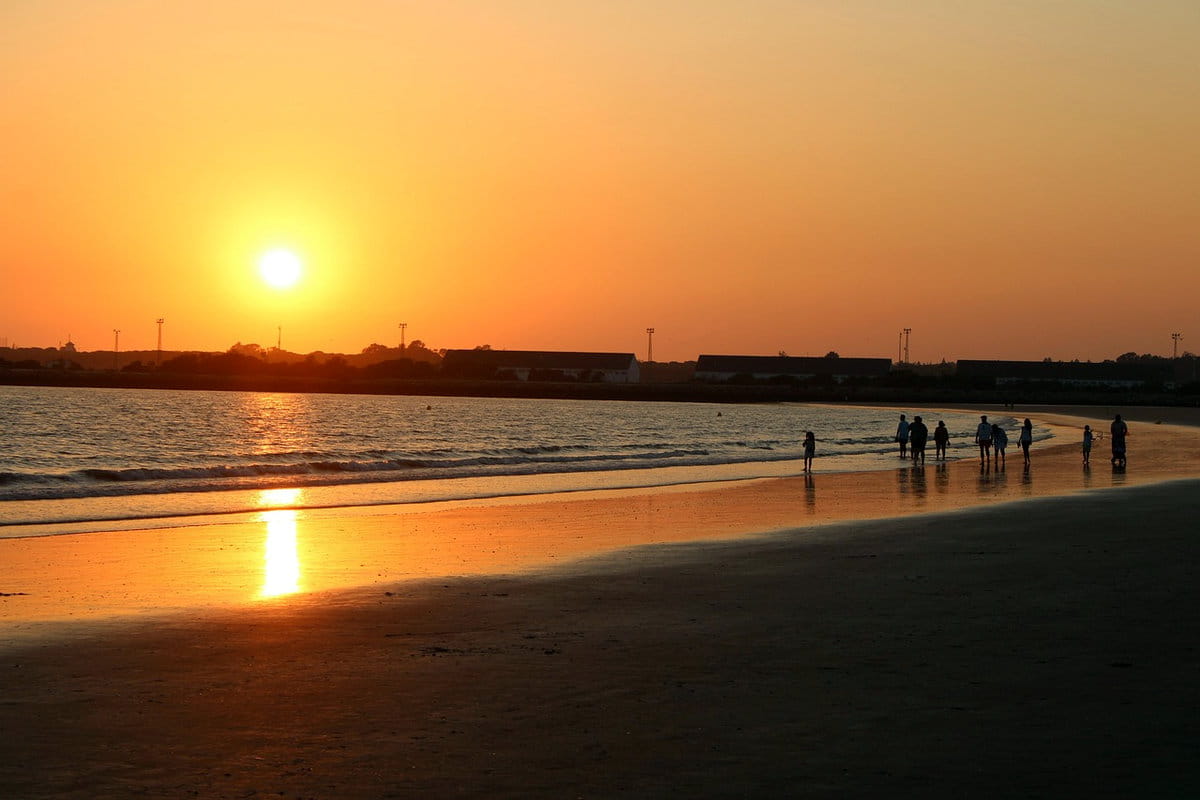 Atardecer en la playa de Valdelagrana