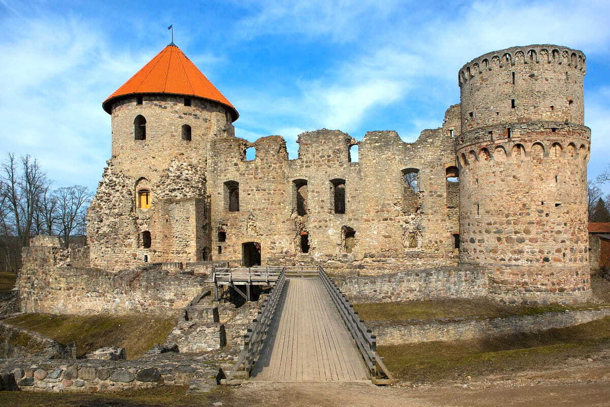 Castillo de Cessis en Letonia