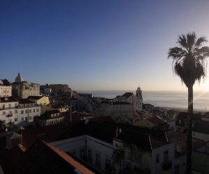 Amanece en Lisboa desde el mirador del Castillo