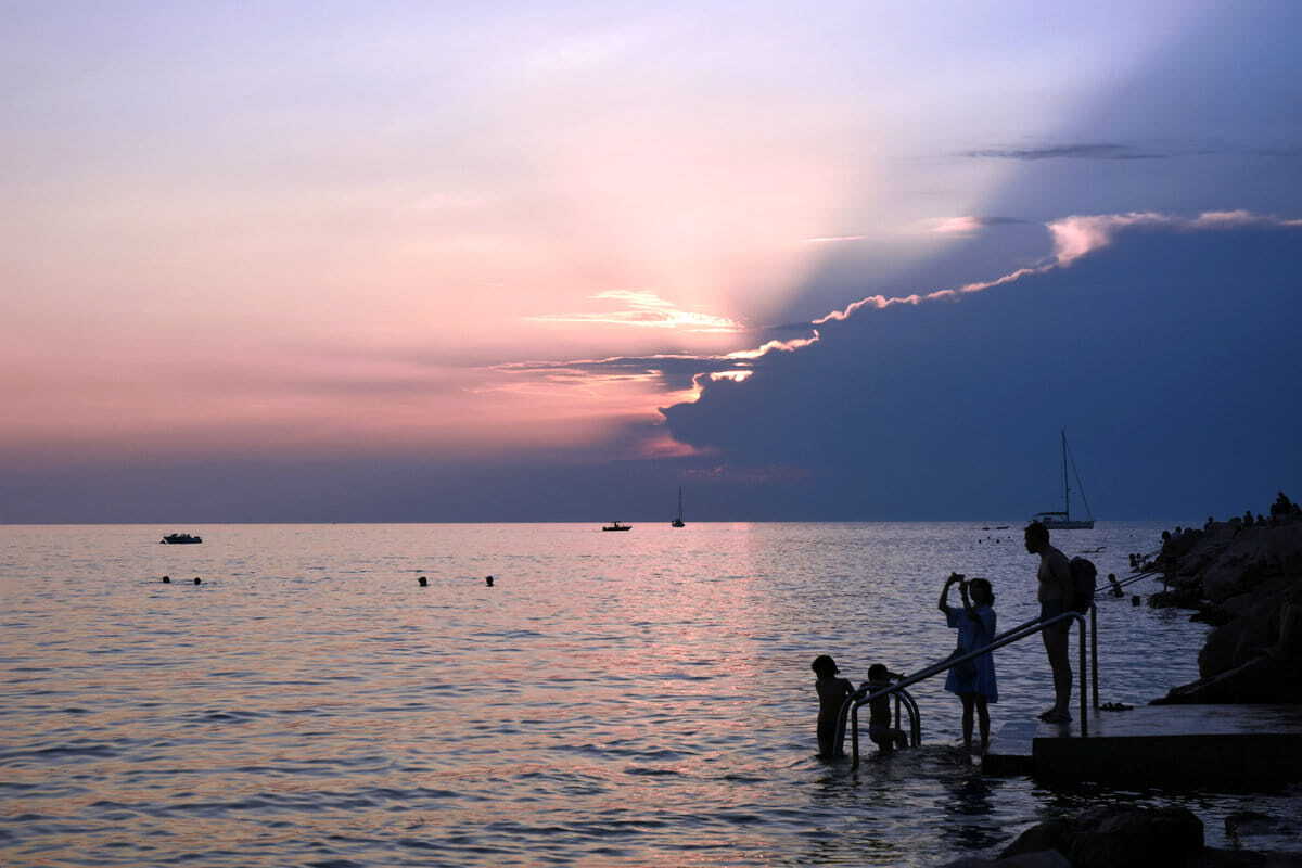Atardecer en la costa de Piran