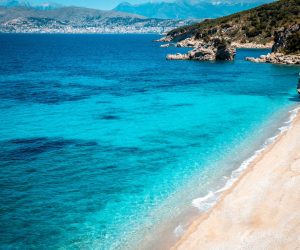 Shpella e Pëllumbave-Saranda