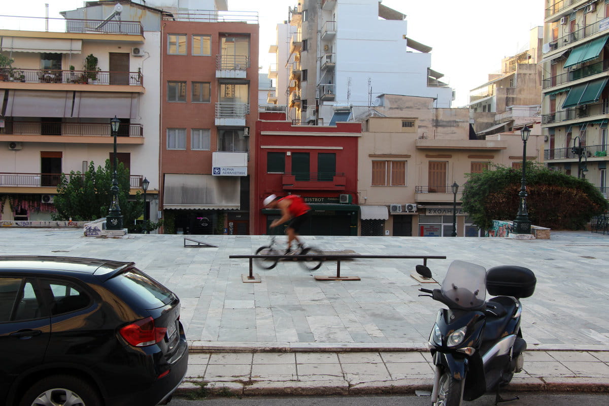 Escena urbana en Patras