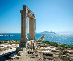 Portara, el antiguo templo de Apolo en Naxos