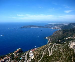 Vistas al perfil de la Costa Azul