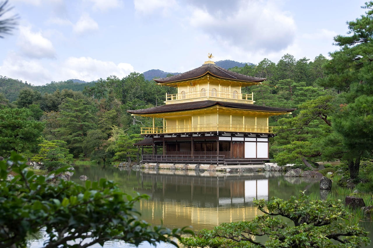 templo en agua kioto