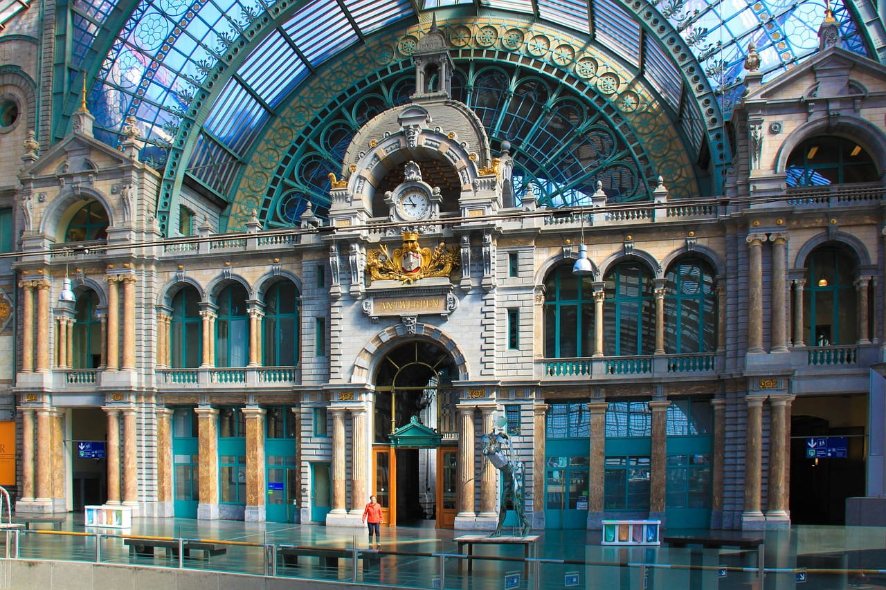 estacion amberes